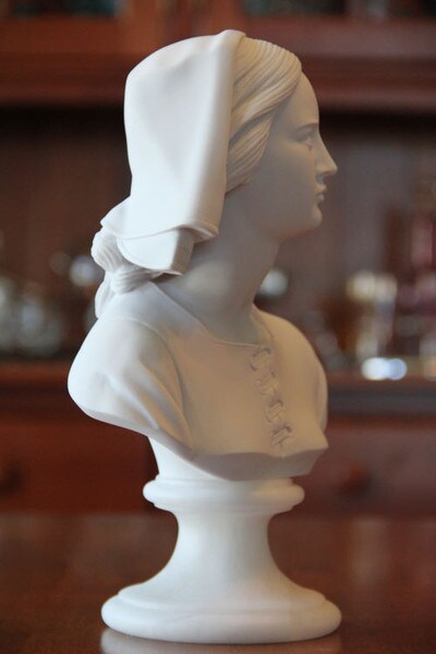 Arc Joan French Bust Sculpture patroness of soldiers France statue